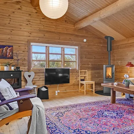 Cozy Log With A Panoramic View