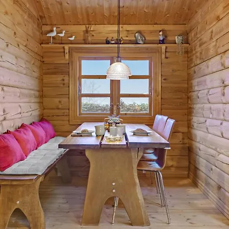 Cozy Log With A Panoramic View בית נופש