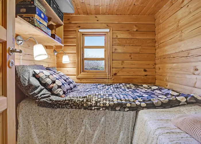 Сasa de vacaciones Cozy Log With A Panoramic View Glesborg