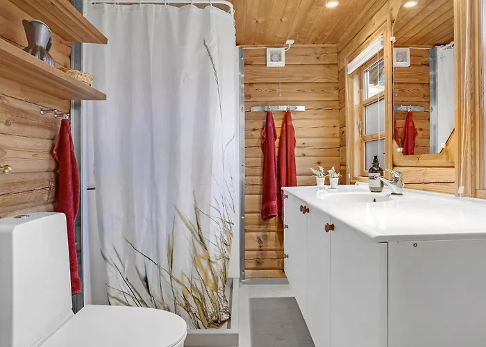 Cozy Log With A Panoramic View * Glesborg